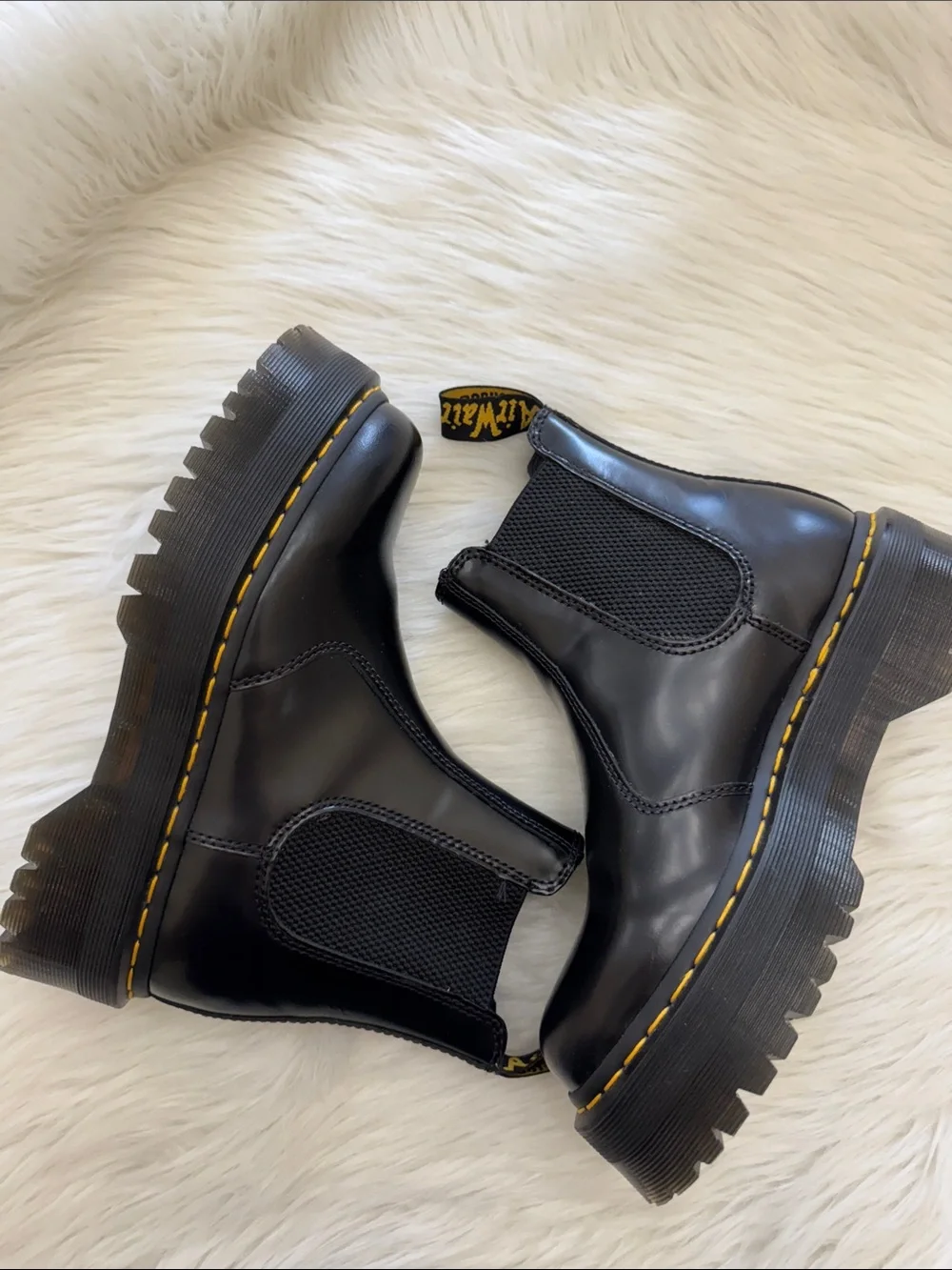 Dr Martens 2976 Quad Smooth Leather Black Platform Chelsea Boot Size USL 8/USM 7
